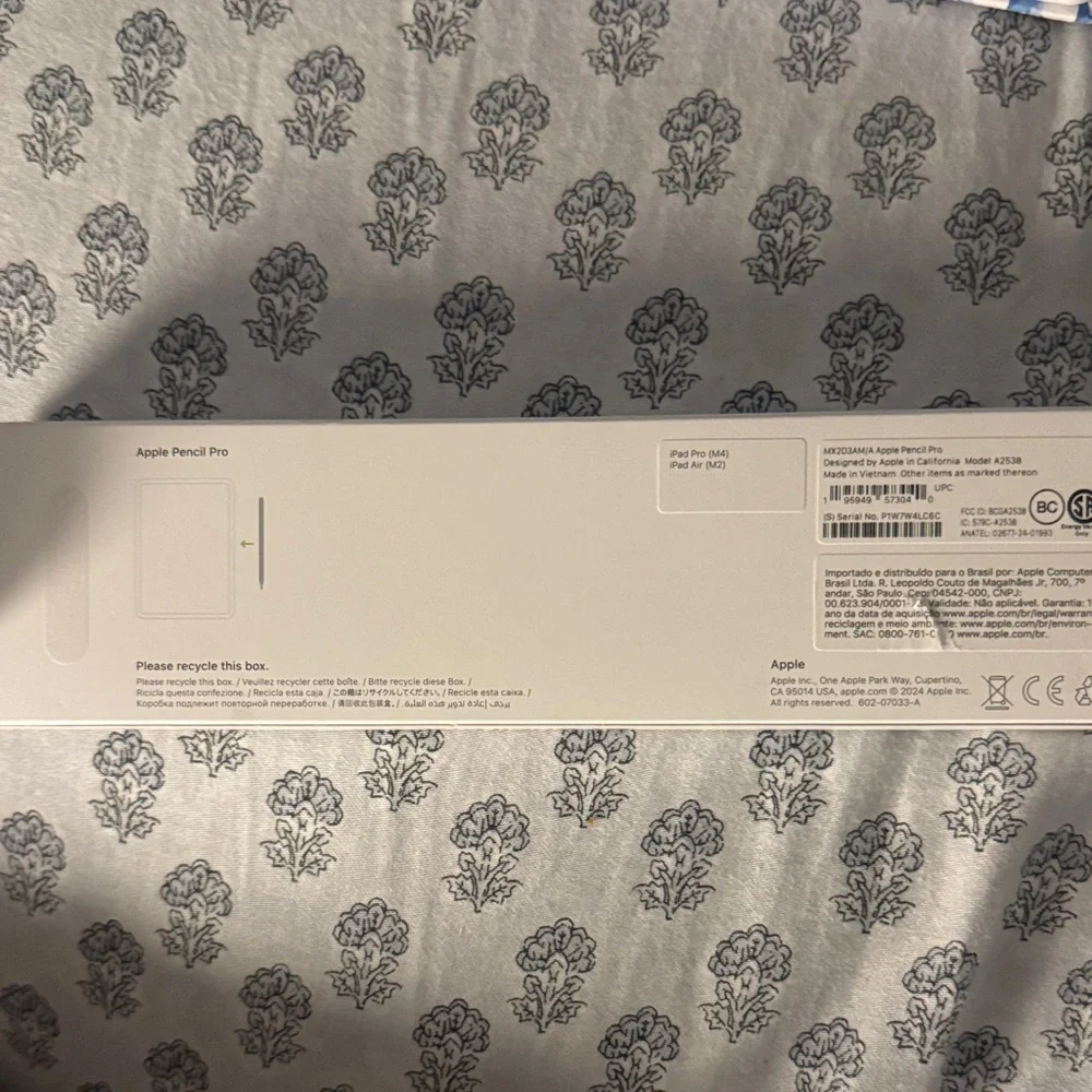 Apple Pencil Pro with Blue Patterned Case